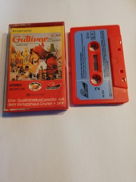 Gulliver bei den Zwergen Rot mit Blauen Aufkleber 48593 UW Maritim